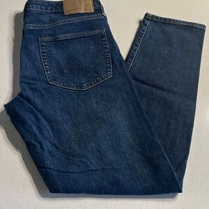 American Eagle Flex Athletic Fit Jeans Size 31/32